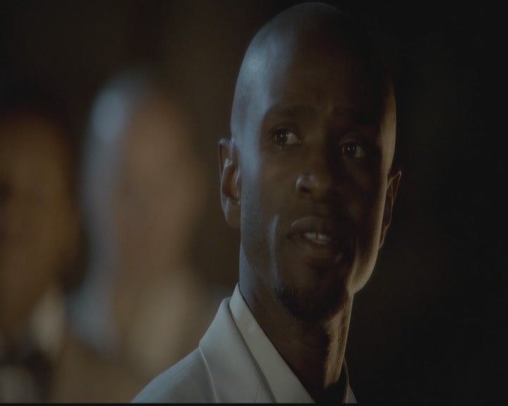 VampireDiariesWorld-dot-org_TheOriginals1x12DanceBackFromTheGrave0140.jpg