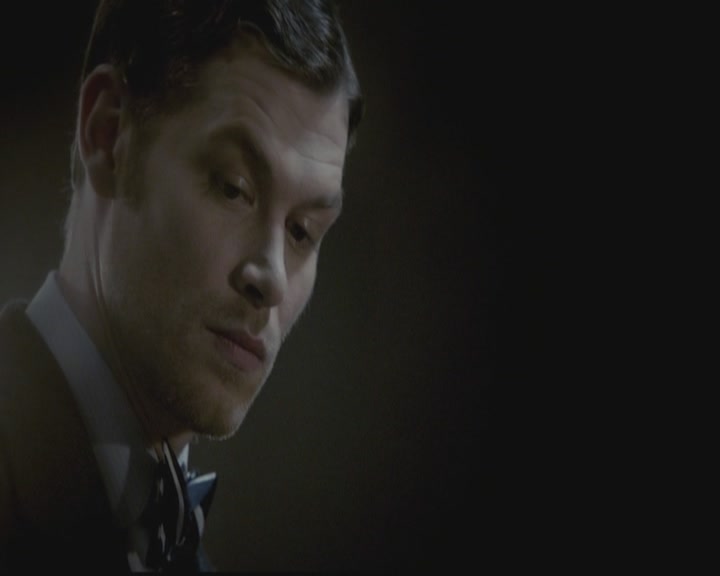 VampireDiariesWorld-dot-org_TheOriginals1x12DanceBackFromTheGrave0238.jpg