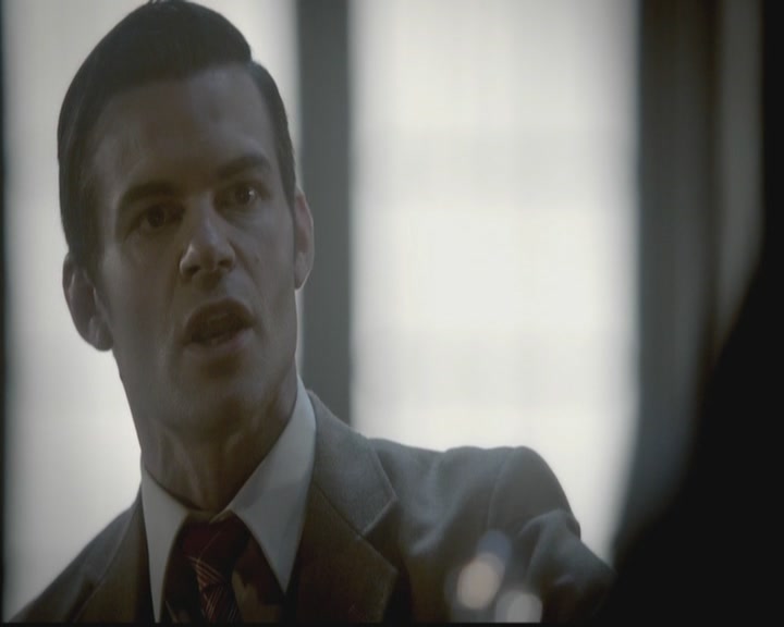 VampireDiariesWorld-dot-org_TheOriginals1x12DanceBackFromTheGrave0240.jpg