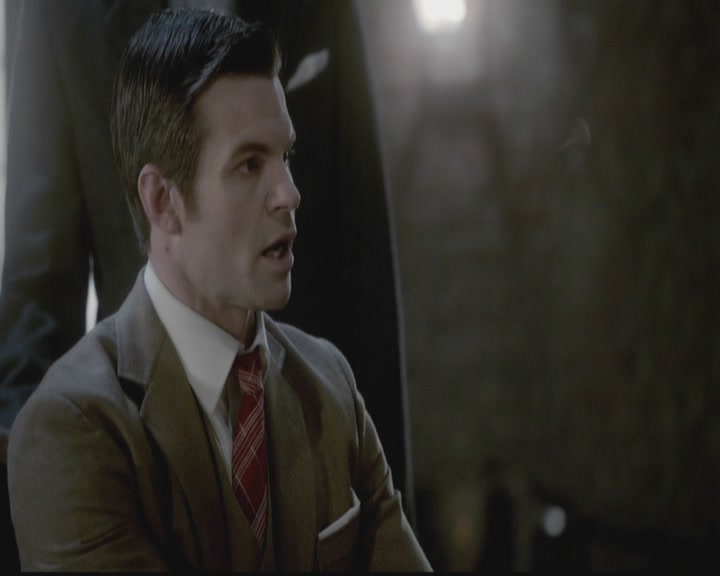VampireDiariesWorld-dot-org_TheOriginals1x12DanceBackFromTheGrave0248.jpg