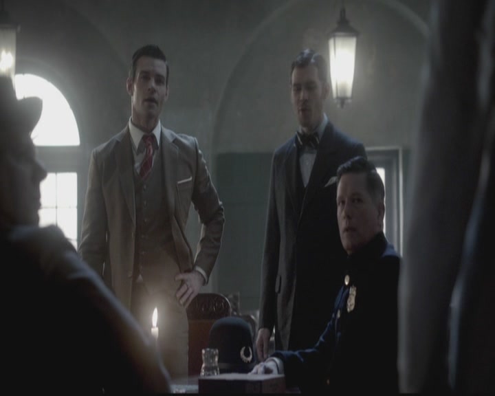 VampireDiariesWorld-dot-org_TheOriginals1x12DanceBackFromTheGrave0275.jpg