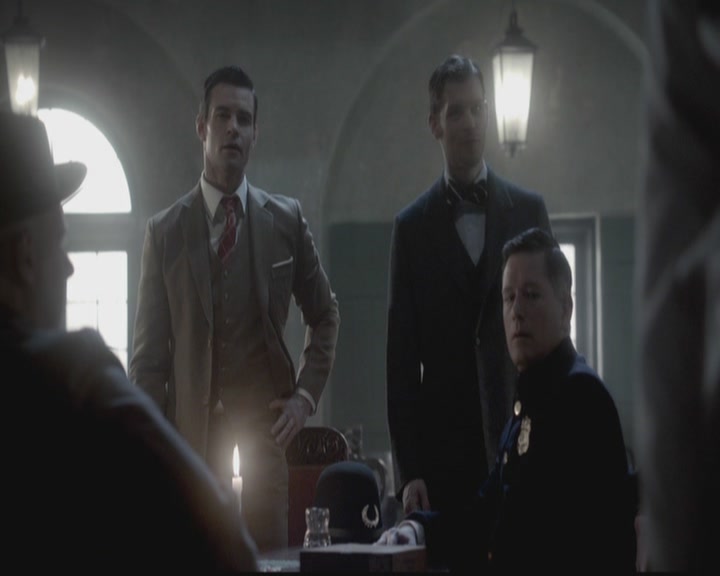 VampireDiariesWorld-dot-org_TheOriginals1x12DanceBackFromTheGrave0276.jpg