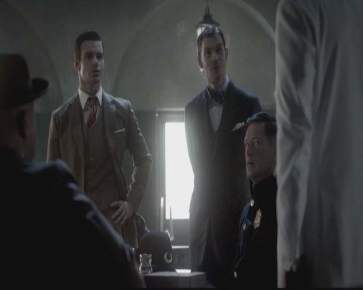 VampireDiariesWorld-dot-org_TheOriginals1x12DanceBackFromTheGrave0294.jpg