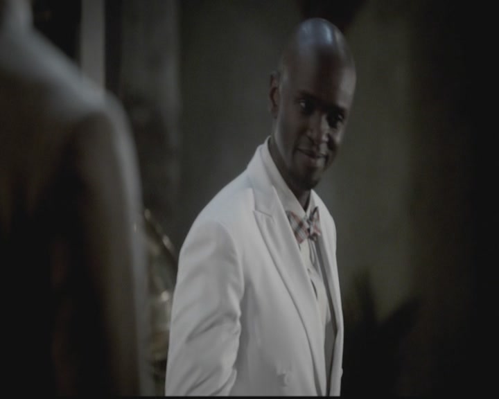 VampireDiariesWorld-dot-org_TheOriginals1x12DanceBackFromTheGrave0310.jpg