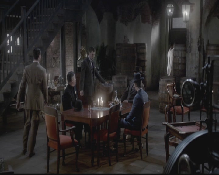 VampireDiariesWorld-dot-org_TheOriginals1x12DanceBackFromTheGrave0319.jpg