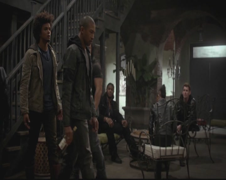 VampireDiariesWorld-dot-org_TheOriginals1x12DanceBackFromTheGrave0339.jpg