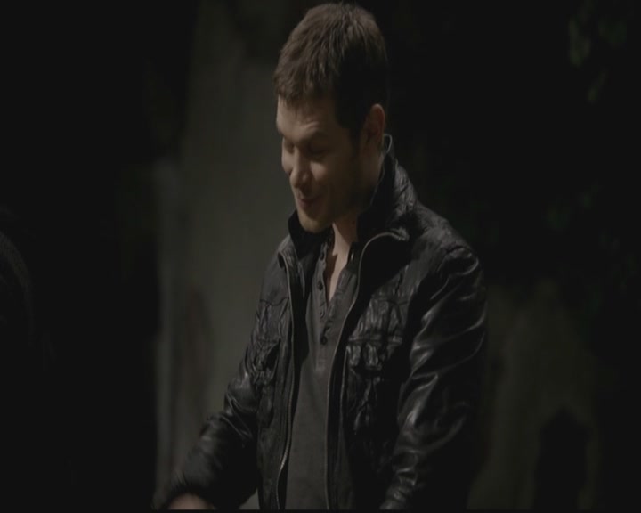 VampireDiariesWorld-dot-org_TheOriginals1x12DanceBackFromTheGrave0370.jpg