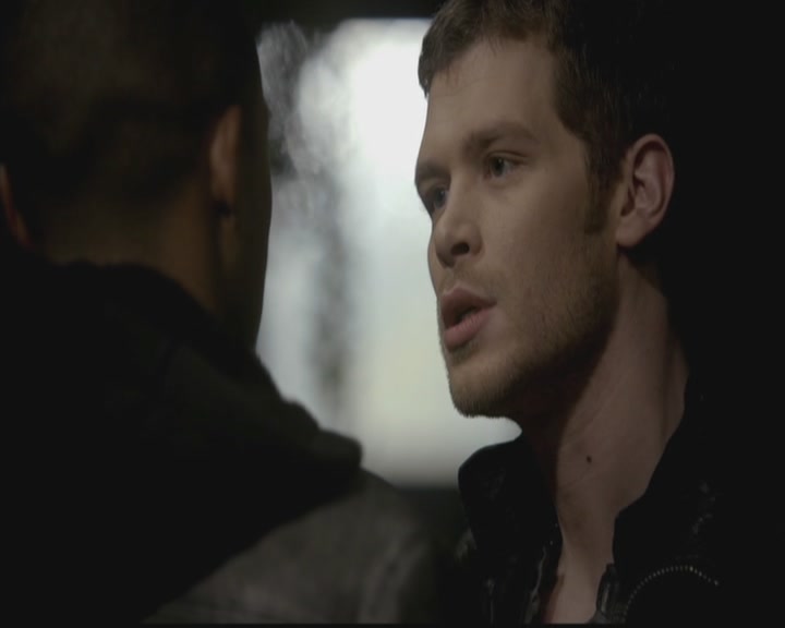 VampireDiariesWorld-dot-org_TheOriginals1x12DanceBackFromTheGrave0413.jpg