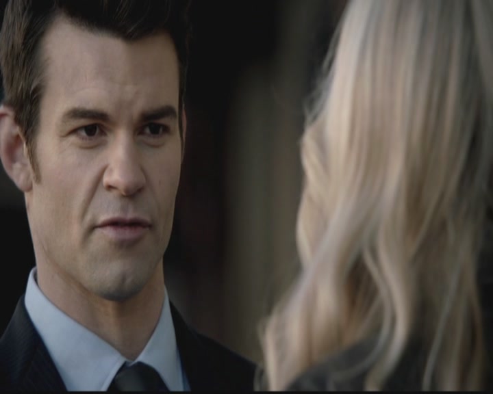VampireDiariesWorld-dot-org_TheOriginals1x12DanceBackFromTheGrave0500.jpg