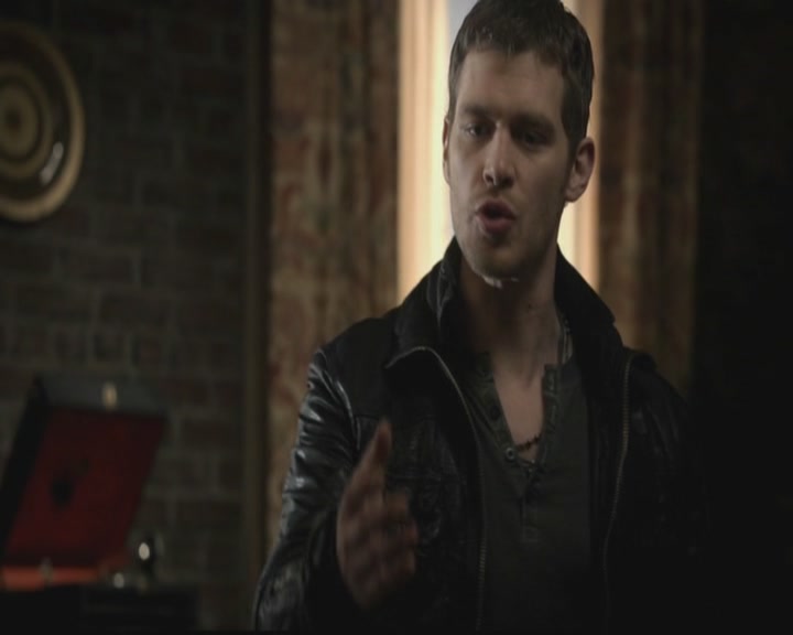 VampireDiariesWorld-dot-org_TheOriginals1x12DanceBackFromTheGrave0522.jpg