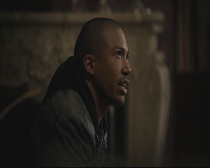 VampireDiariesWorld-dot-org_TheOriginals1x12DanceBackFromTheGrave0527.jpg