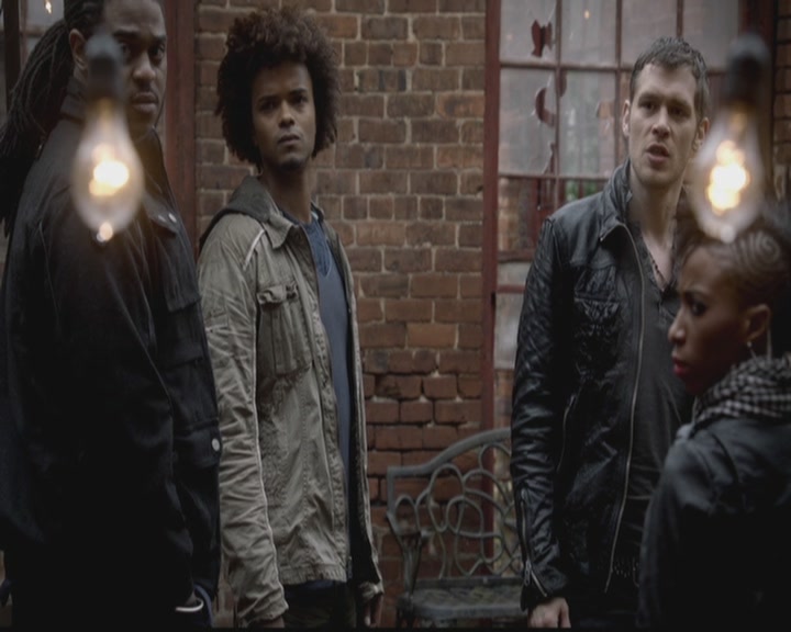 VampireDiariesWorld-dot-org_TheOriginals1x12DanceBackFromTheGrave0563.jpg