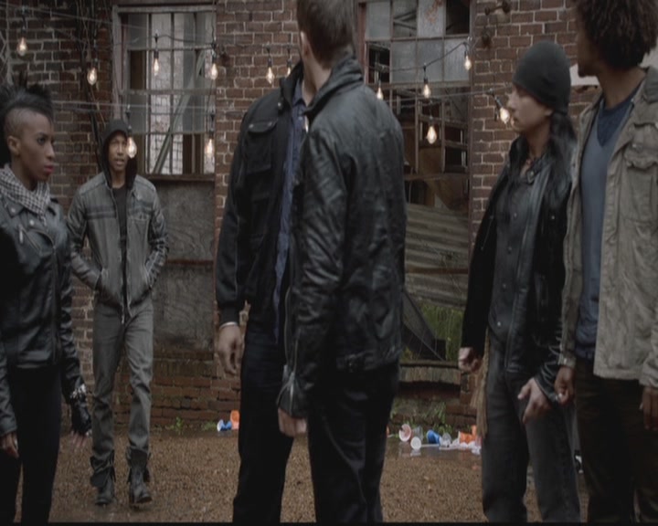 VampireDiariesWorld-dot-org_TheOriginals1x12DanceBackFromTheGrave0567.jpg