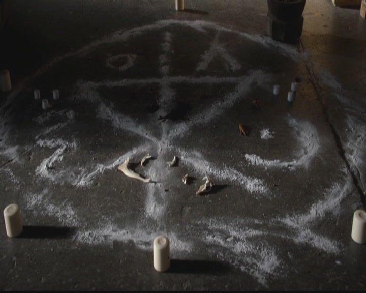 VampireDiariesWorld-dot-org_TheOriginals1x12DanceBackFromTheGrave0609.jpg