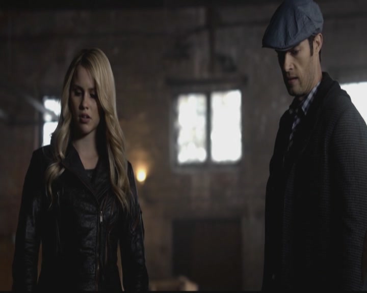 VampireDiariesWorld-dot-org_TheOriginals1x12DanceBackFromTheGrave0612.jpg