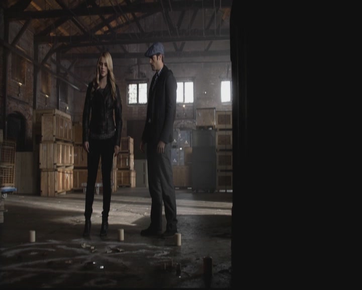 VampireDiariesWorld-dot-org_TheOriginals1x12DanceBackFromTheGrave0619.jpg