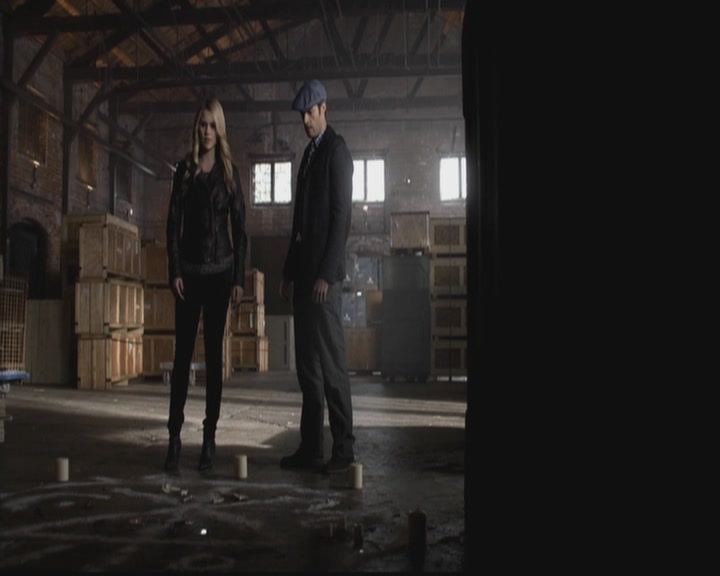 VampireDiariesWorld-dot-org_TheOriginals1x12DanceBackFromTheGrave0622.jpg