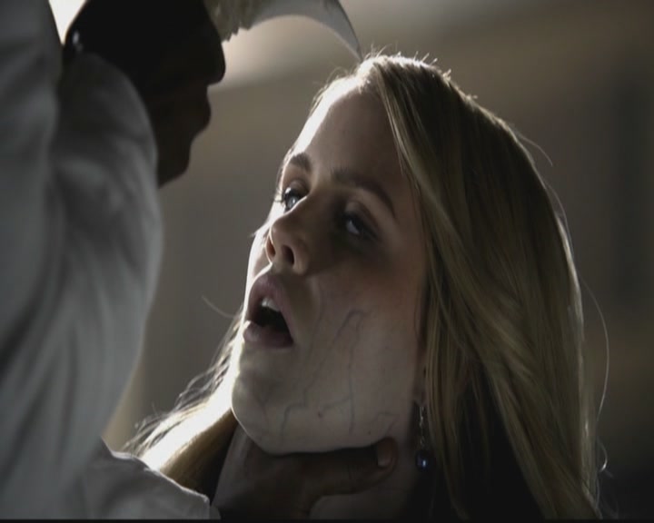 VampireDiariesWorld-dot-org_TheOriginals1x12DanceBackFromTheGrave0651.jpg