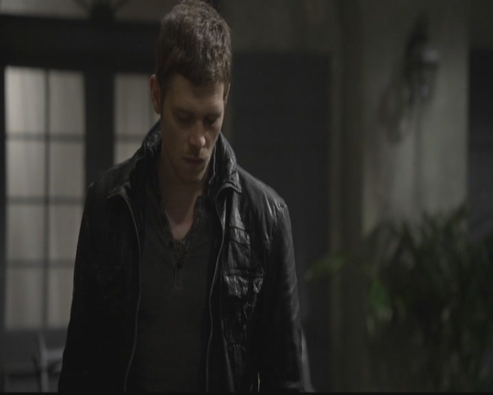 VampireDiariesWorld-dot-org_TheOriginals1x12DanceBackFromTheGrave0664.jpg