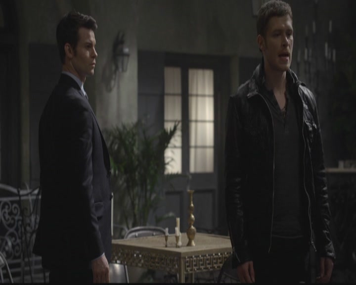 VampireDiariesWorld-dot-org_TheOriginals1x12DanceBackFromTheGrave0671.jpg