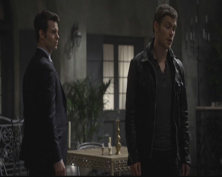 VampireDiariesWorld-dot-org_TheOriginals1x12DanceBackFromTheGrave0672.jpg