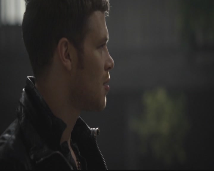 VampireDiariesWorld-dot-org_TheOriginals1x12DanceBackFromTheGrave0703.jpg