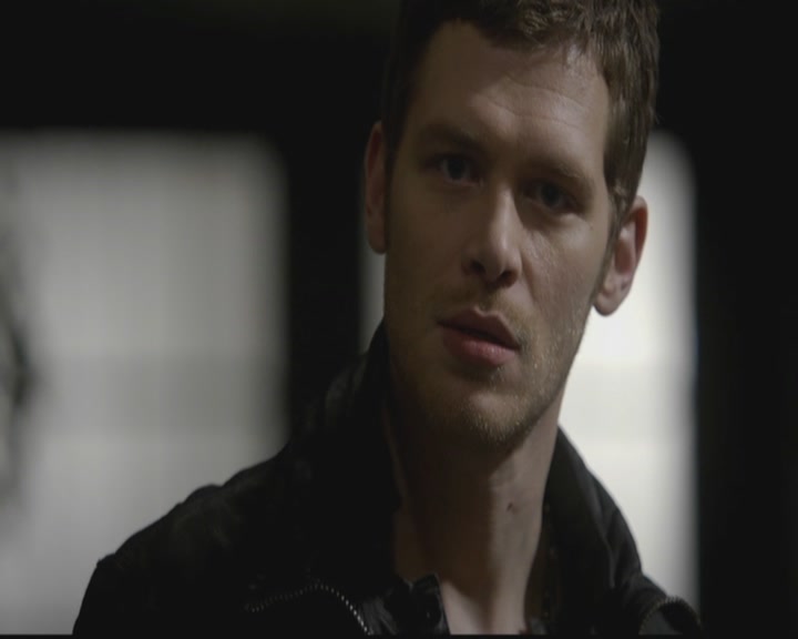 VampireDiariesWorld-dot-org_TheOriginals1x12DanceBackFromTheGrave0718.jpg
