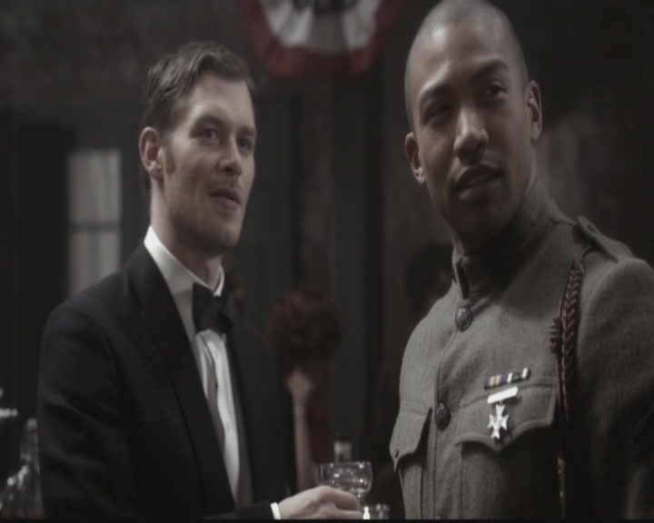 VampireDiariesWorld-dot-org_TheOriginals1x12DanceBackFromTheGrave1035.jpg