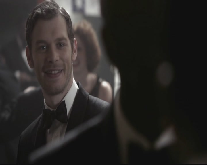 VampireDiariesWorld-dot-org_TheOriginals1x12DanceBackFromTheGrave1064.jpg