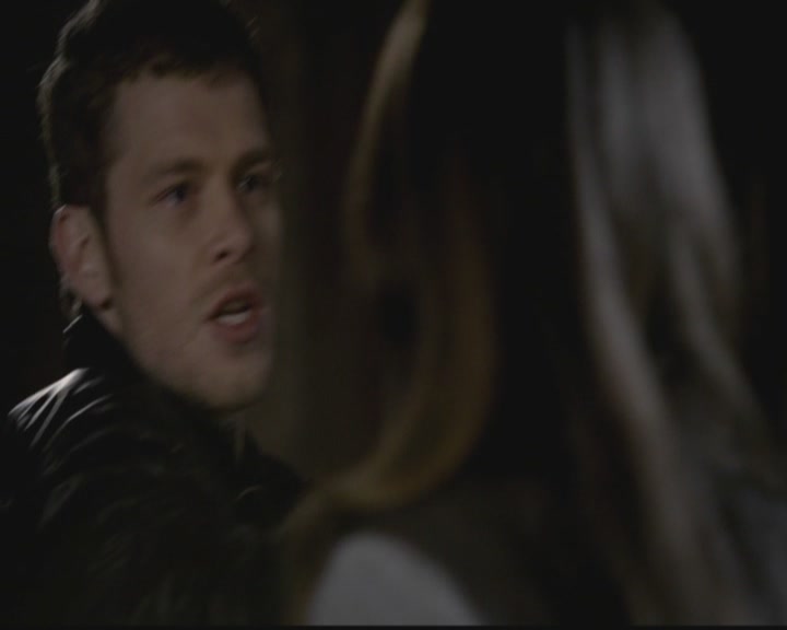 VampireDiariesWorld-dot-org_TheOriginals1x12DanceBackFromTheGrave1221.jpg