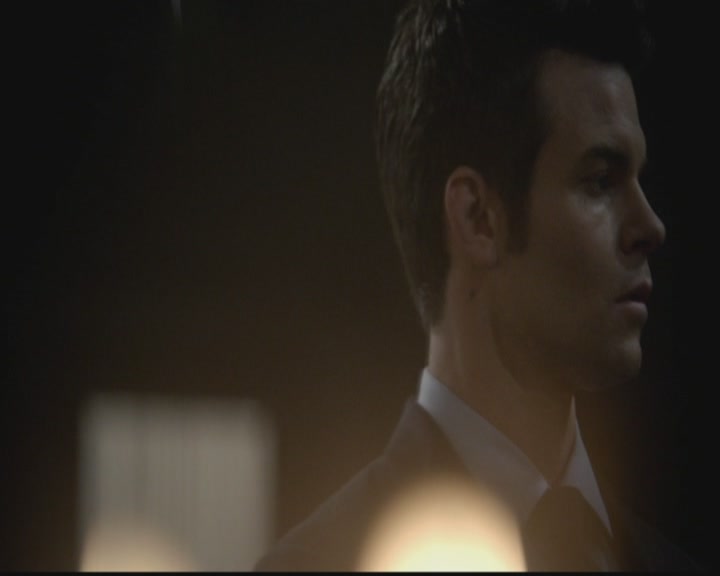 VampireDiariesWorld-dot-org_TheOriginals1x12DanceBackFromTheGrave1229.jpg
