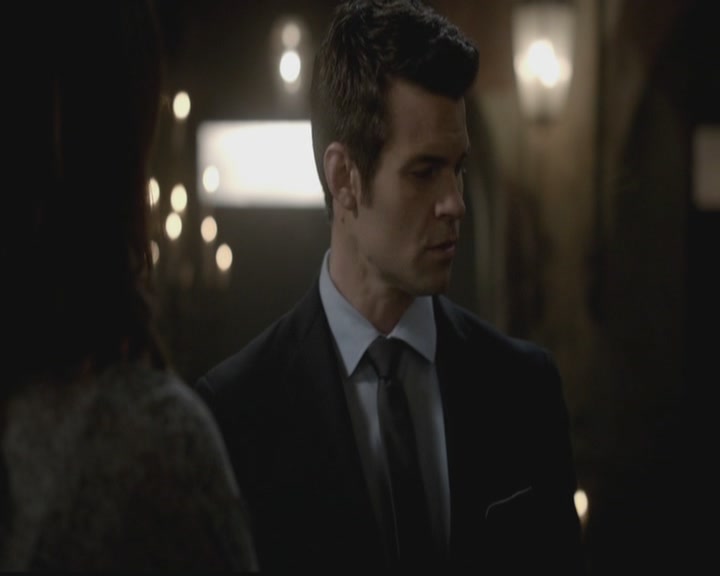 VampireDiariesWorld-dot-org_TheOriginals1x12DanceBackFromTheGrave1243.jpg