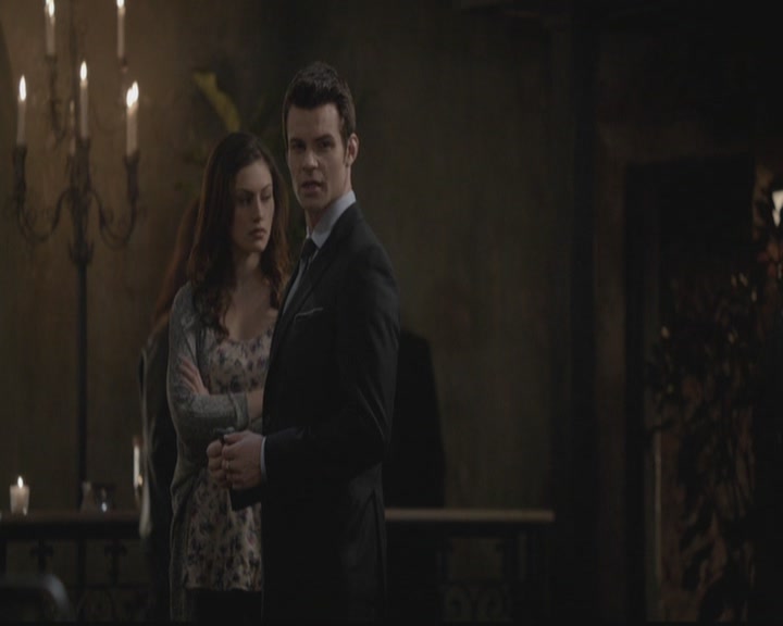VampireDiariesWorld-dot-org_TheOriginals1x12DanceBackFromTheGrave1247.jpg