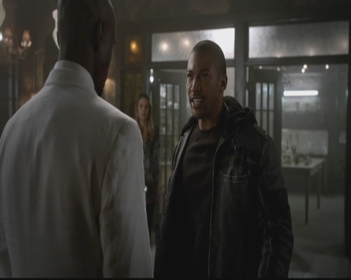 VampireDiariesWorld-dot-org_TheOriginals1x12DanceBackFromTheGrave1486.jpg