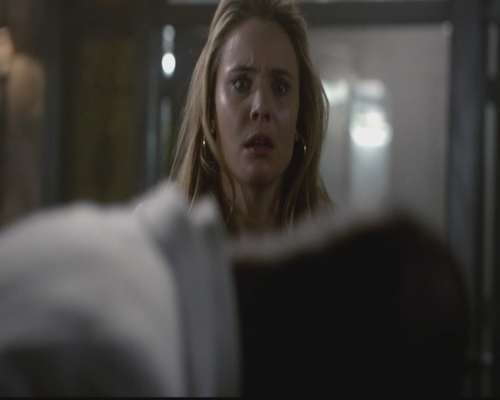 VampireDiariesWorld-dot-org_TheOriginals1x12DanceBackFromTheGrave1502.jpg