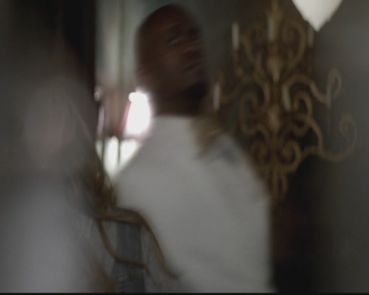 VampireDiariesWorld-dot-org_TheOriginals1x12DanceBackFromTheGrave1506.jpg
