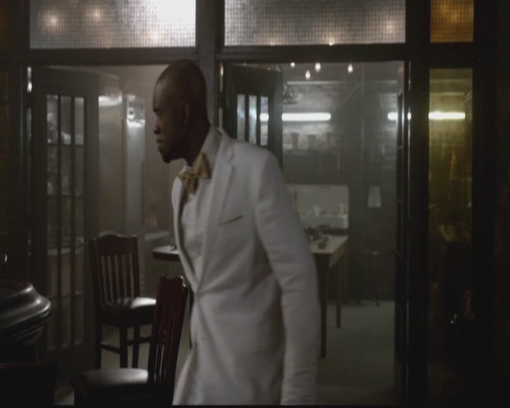 VampireDiariesWorld-dot-org_TheOriginals1x12DanceBackFromTheGrave1508.jpg