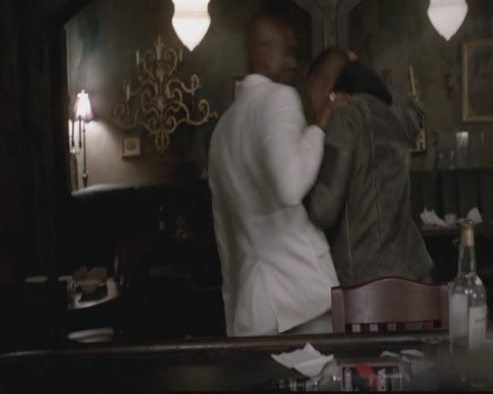 VampireDiariesWorld-dot-org_TheOriginals1x12DanceBackFromTheGrave1512.jpg