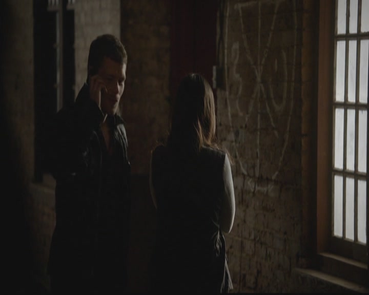 VampireDiariesWorld-dot-org_TheOriginals1x12DanceBackFromTheGrave1531.jpg