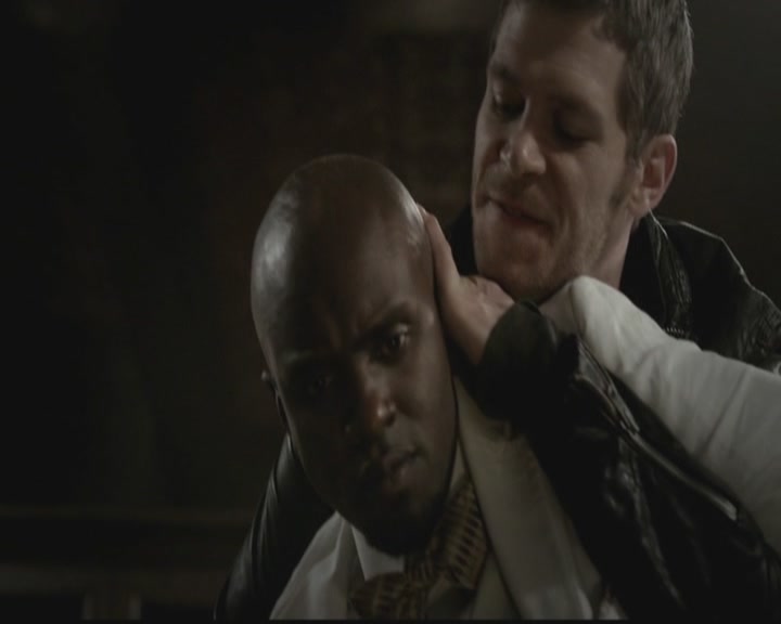 VampireDiariesWorld-dot-org_TheOriginals1x12DanceBackFromTheGrave1596.jpg