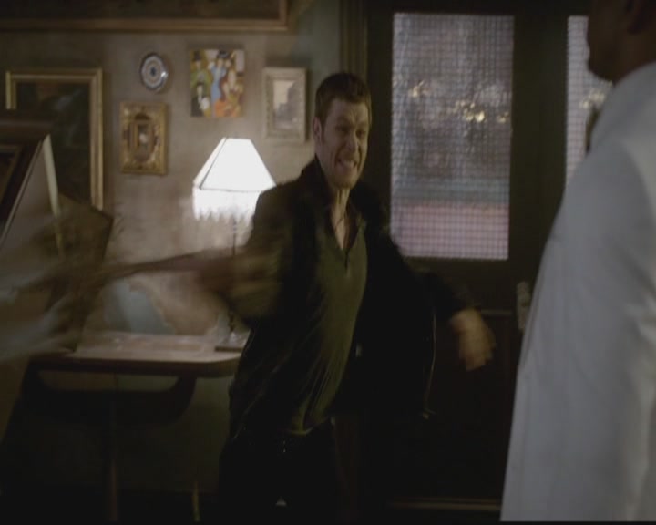 VampireDiariesWorld-dot-org_TheOriginals1x12DanceBackFromTheGrave1707.jpg