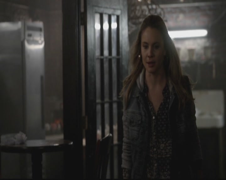 VampireDiariesWorld-dot-org_TheOriginals1x12DanceBackFromTheGrave1719.jpg