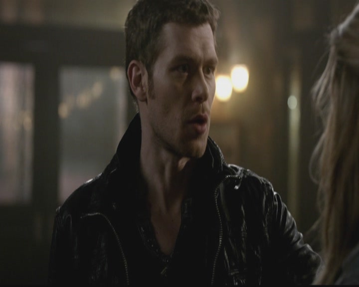 VampireDiariesWorld-dot-org_TheOriginals1x12DanceBackFromTheGrave1728.jpg