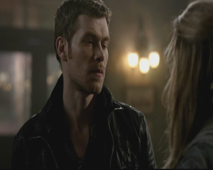 VampireDiariesWorld-dot-org_TheOriginals1x12DanceBackFromTheGrave1733.jpg