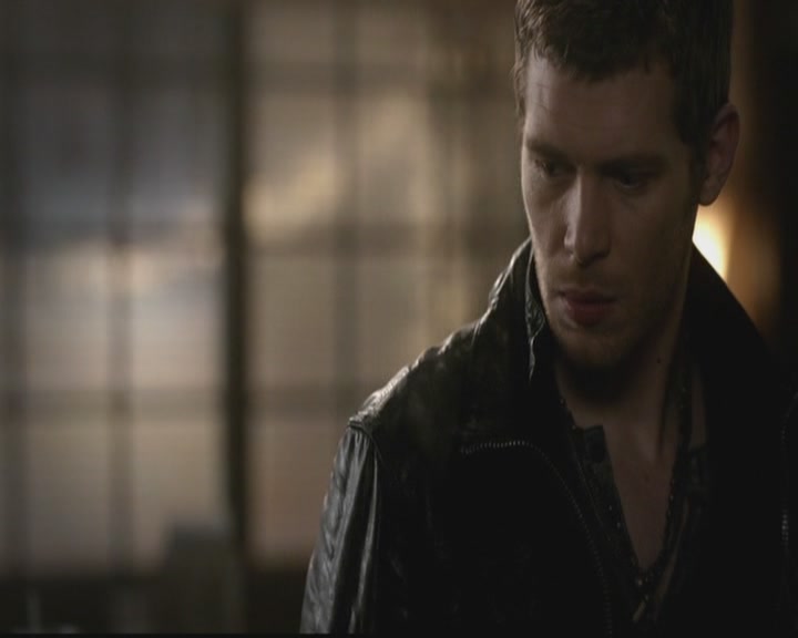 VampireDiariesWorld-dot-org_TheOriginals1x12DanceBackFromTheGrave1755.jpg