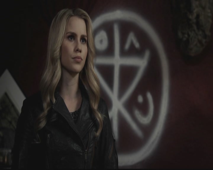 VampireDiariesWorld-dot-org_TheOriginals1x12DanceBackFromTheGrave1872.jpg