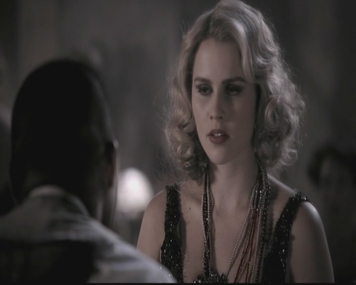 VampireDiariesWorld-dot-org_TheOriginals1x12DanceBackFromTheGrave1935.jpg