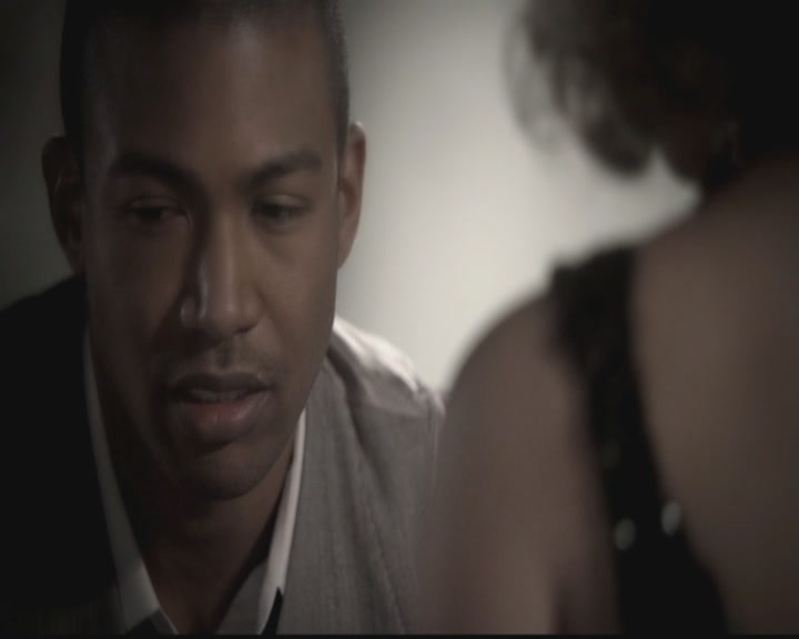 VampireDiariesWorld-dot-org_TheOriginals1x12DanceBackFromTheGrave1939.jpg