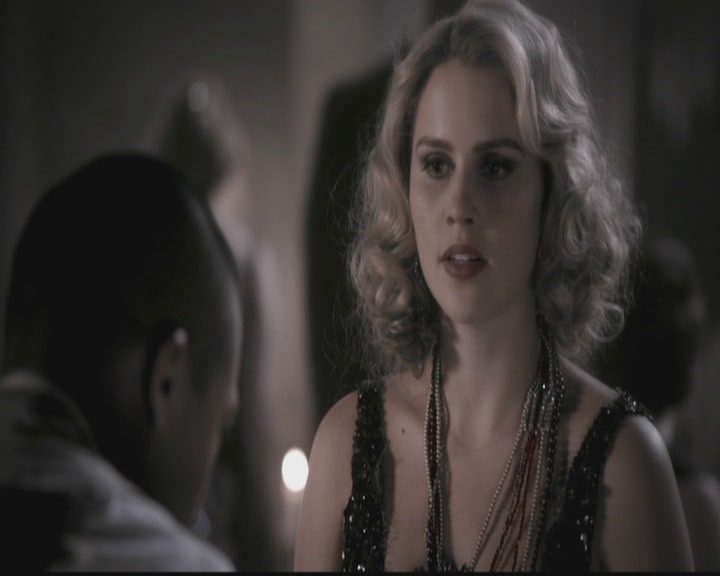 VampireDiariesWorld-dot-org_TheOriginals1x12DanceBackFromTheGrave1951.jpg