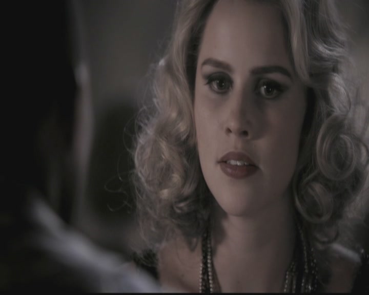 VampireDiariesWorld-dot-org_TheOriginals1x12DanceBackFromTheGrave1996.jpg